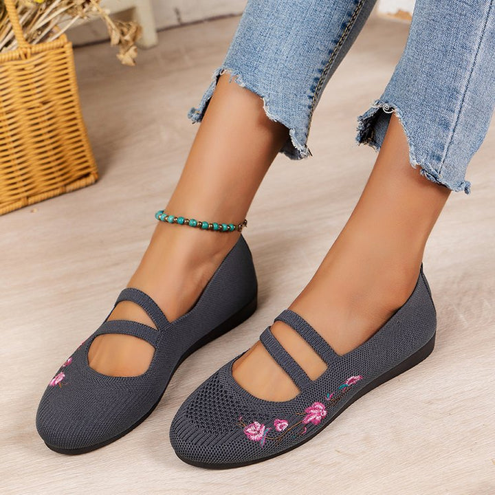 Comfortable ballerinas for ladies with floral embroidery Lune London