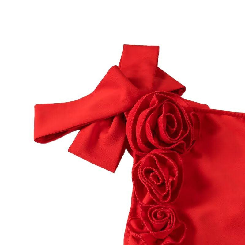 Maxi dress for women with a playful halter neck and an elegant bow. Lune London