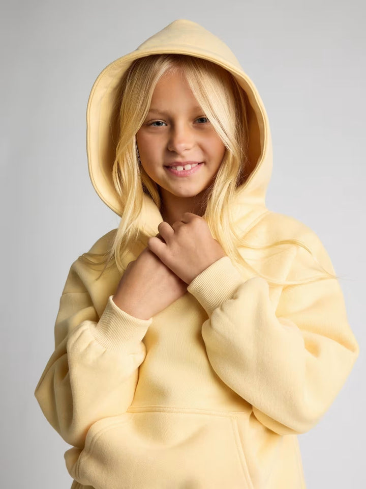 Comfortable hoodie for women with kangaroo pocket and wide sleeves Lune London