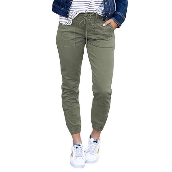 Comfortable cargo pants for women with elastic waist and practical pockets Lune London
