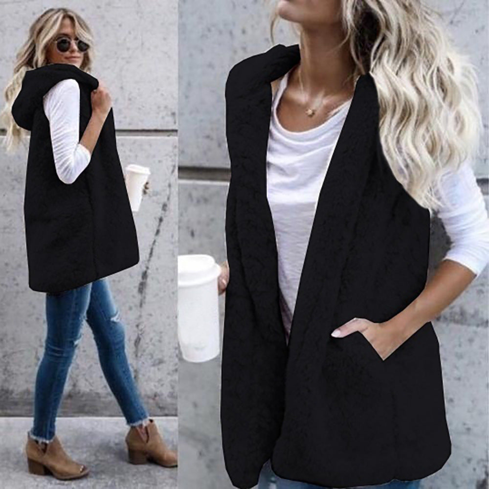 Ladies Soft Fleece Gilet with practical pockets and open cut Lune London