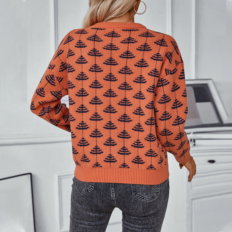Knit sweater for women with a playful tree design and soft material Lune London