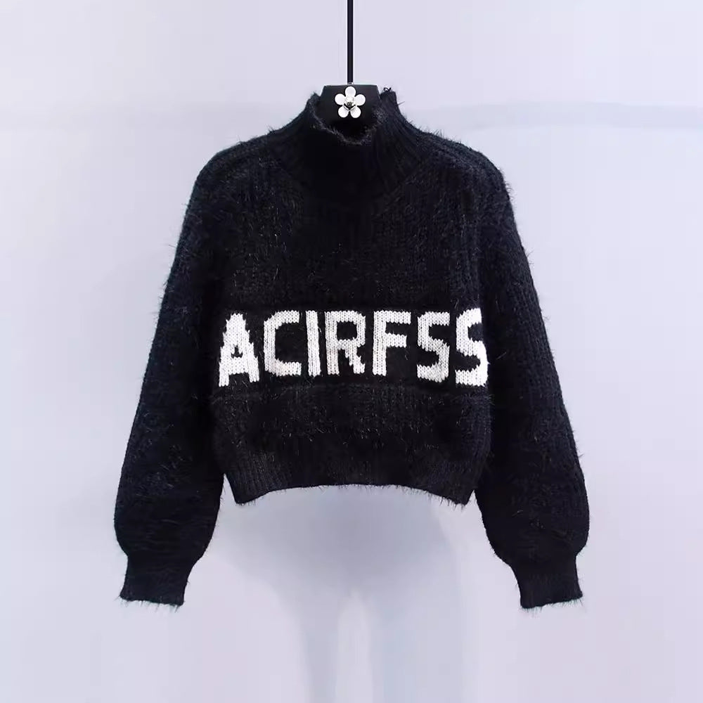 Chunky knit high neck sweater for women with a graphic pattern Lune London