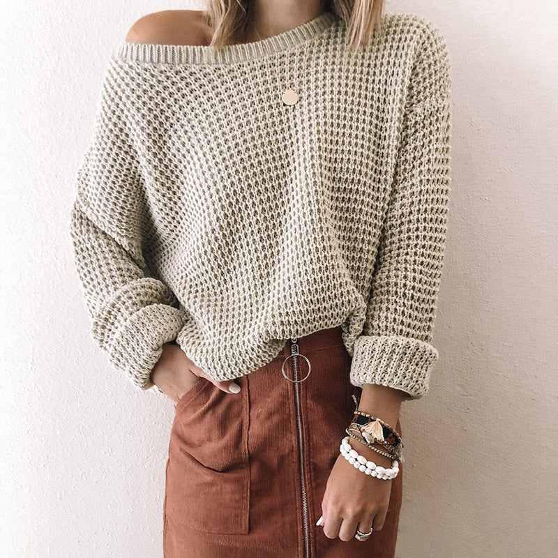 Women loose knit sweater with spiral structure and wide neckline Lune London
