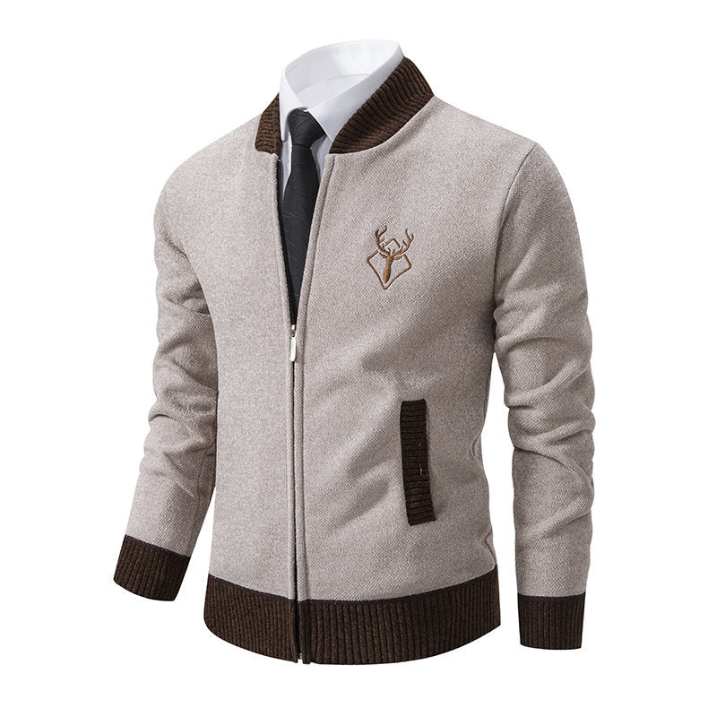 Sporty knit jacket for men with zipper and chic and stylish detail