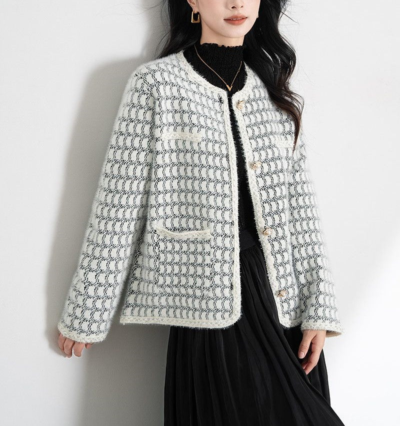 Cardigan élégant pour femmes avec motif texturé et détails de bouton Chic & Stil