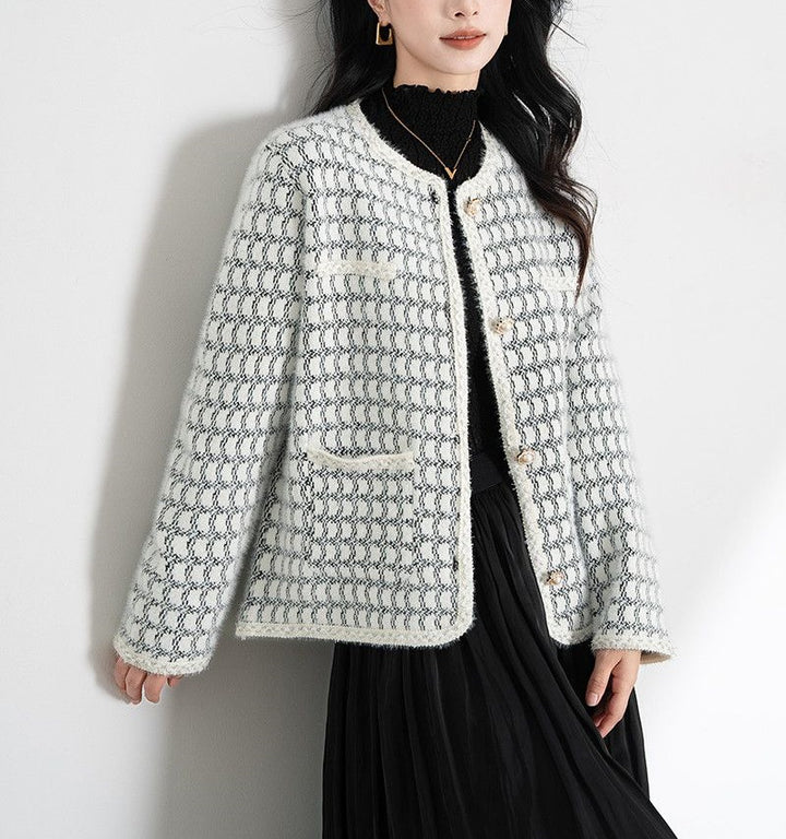 Cardigan élégant pour femmes avec motif texturé et détails de bouton Chic & Stil
