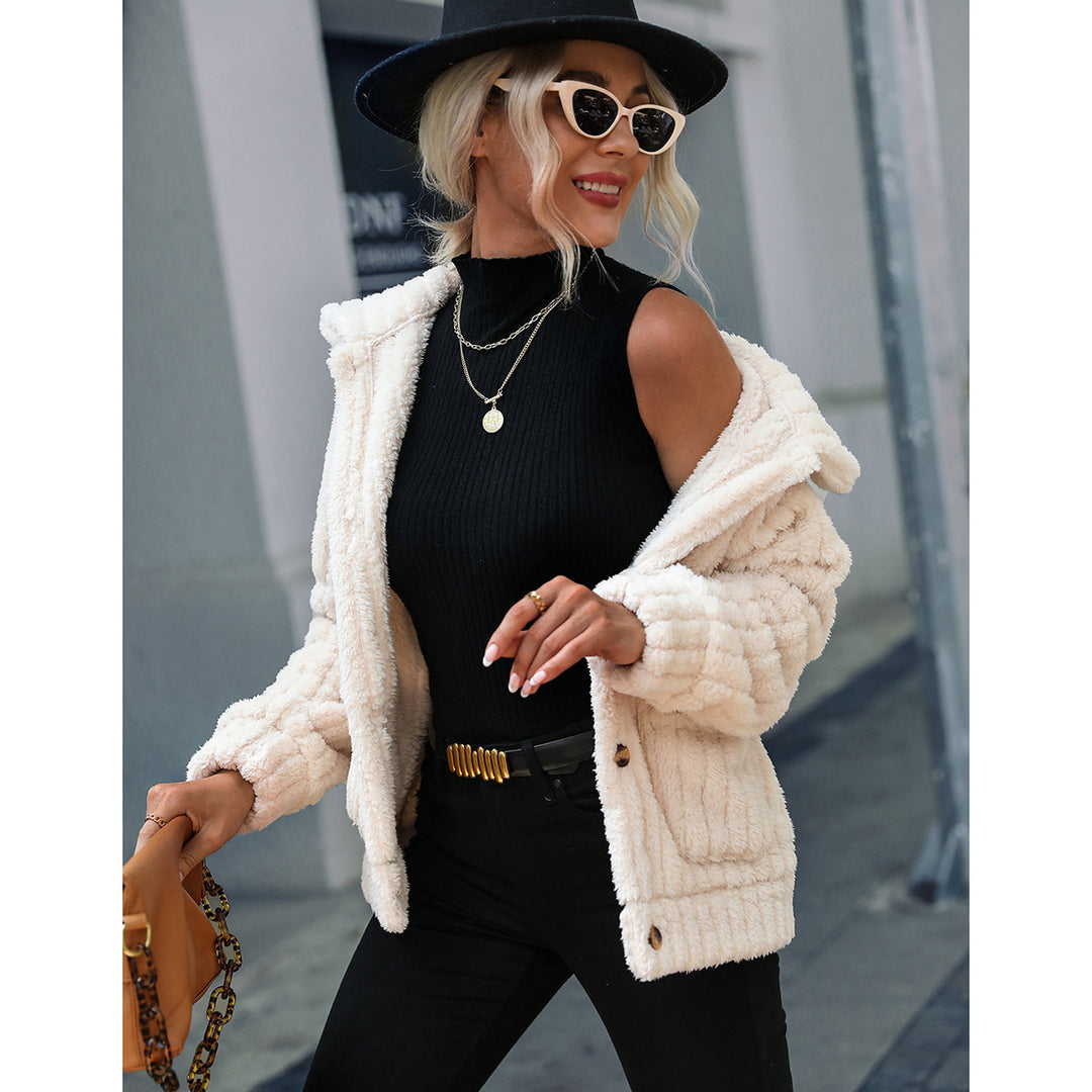 Fleece jacket for women with modern quilted details and patch pockets Lune London