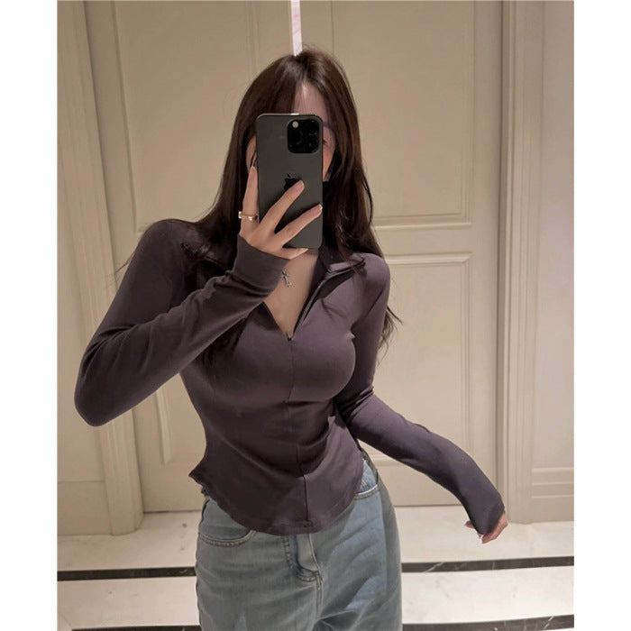 Women's long-sleeved top with modern collar and narrow fit Chic & Stil