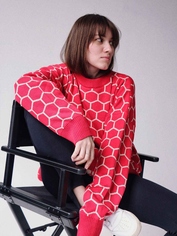 Sweater femme à motifs avec un joli motif en nid d'abeille et coupe loose Chic & Stil