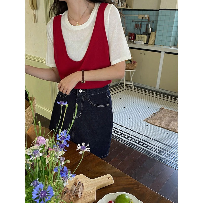 Women's denim mini skirts in classic design Chic & Stil