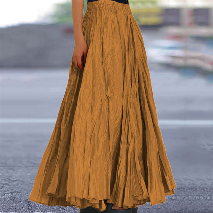 Long and flowing skirt for women with elastic waistband and modern texture Lune London
