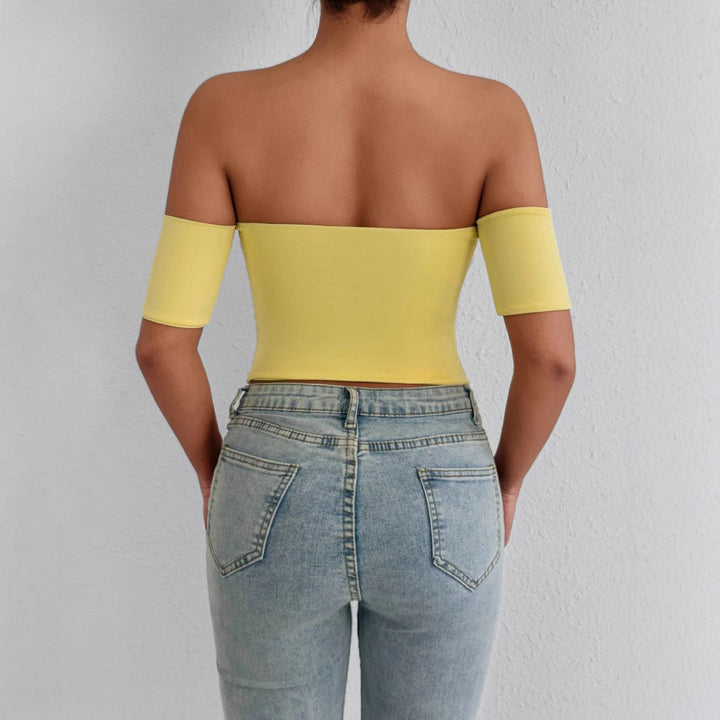 Women's Off-Shoulder Blouse made of elastic material with a figure-flattering cut Lune London