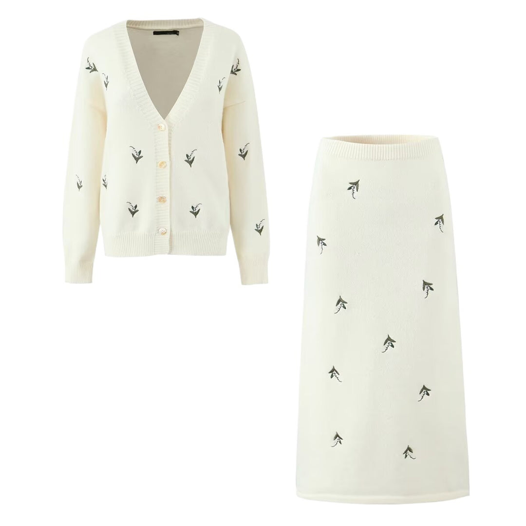 Cardigan for women with floral design and button placket Lune London