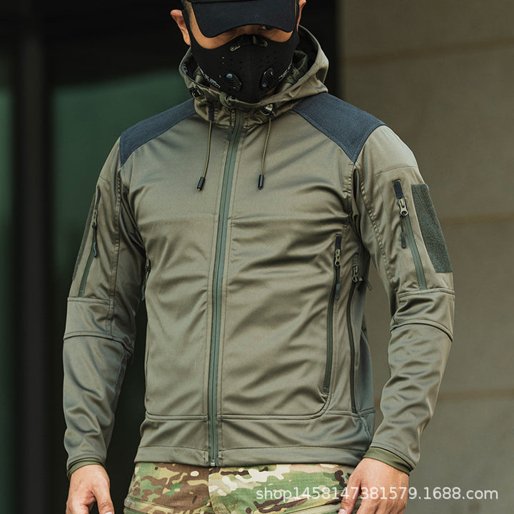 Functional outdoor jacket for men with insulated quilted structure Lune London