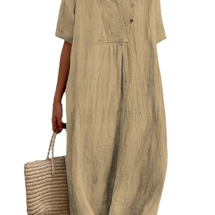 Casual beach dress for women with V-neckline and flowy design Lune London