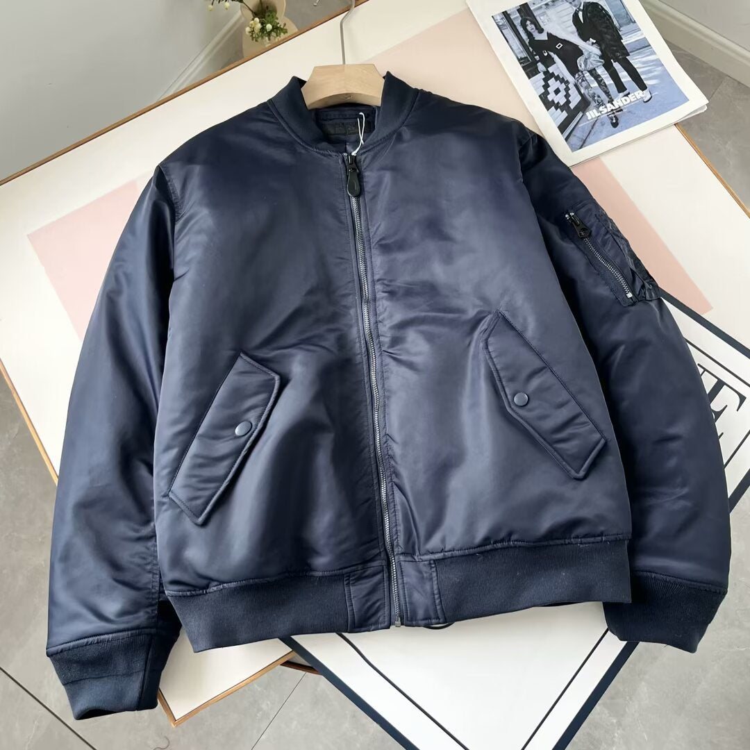 Veste aviateur en faux cuir intemporelle pour femmes avec poches pratiques Chic & Stil
