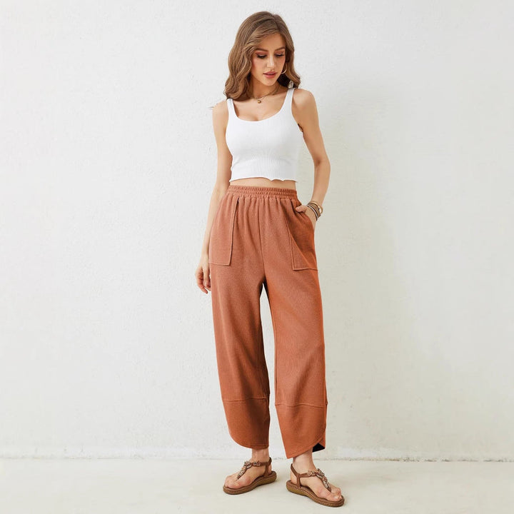 Women's Loose-Fitting Leisure Pants with Elastic Waistband and Practical Pockets Lune London