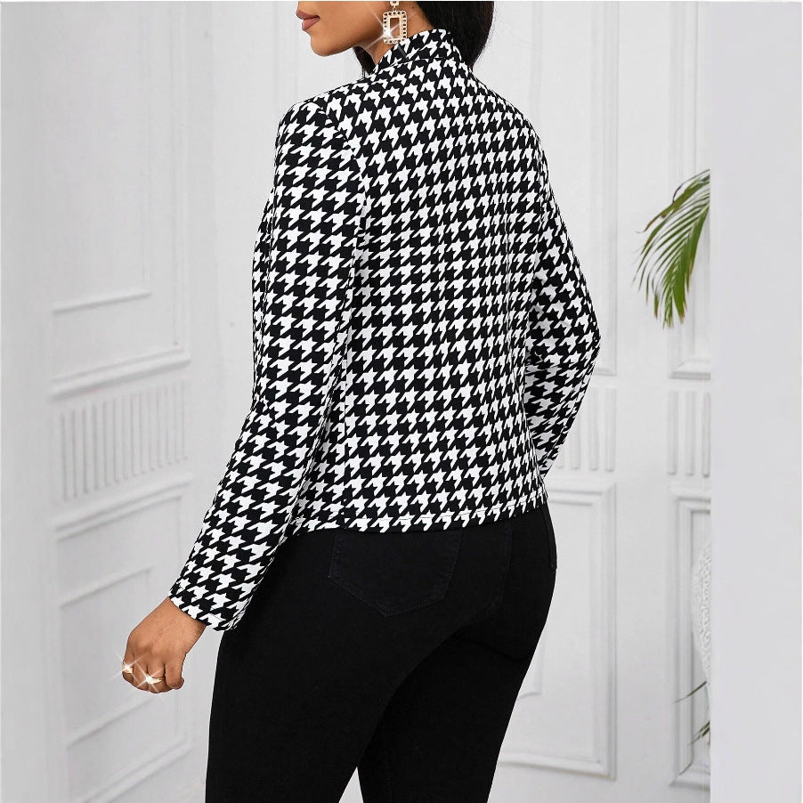 Trendy blazer jacket for women in houndstooth pattern Lune London