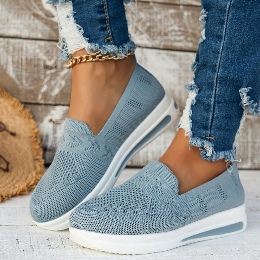 Slip-on sneakers for women with breathable mesh upper and cushioned sole Lune London