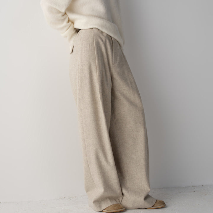 Pantalon en tissu élégant et ample pour femmes Chic & Stil