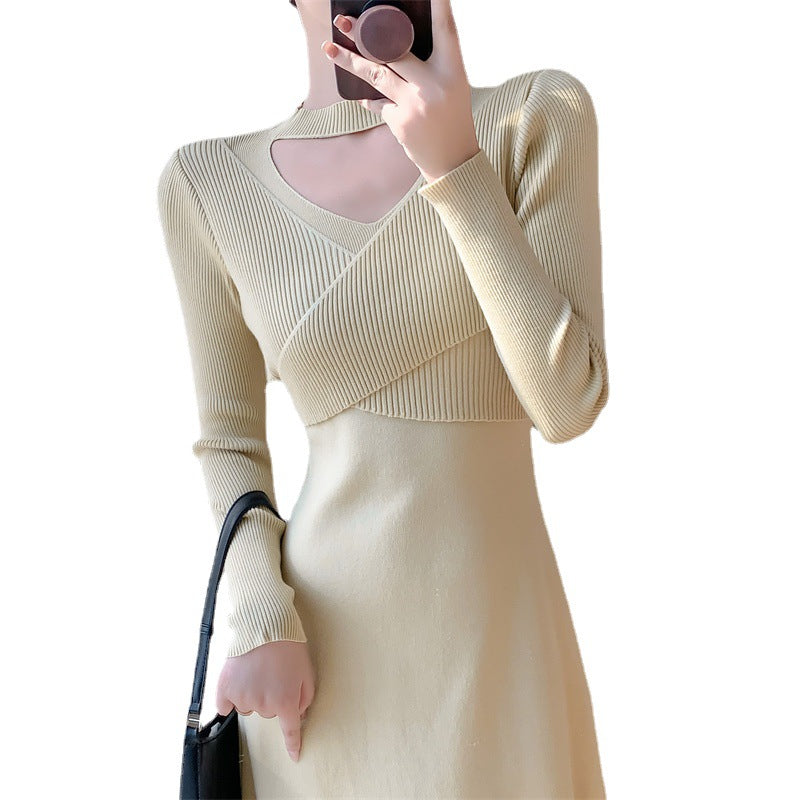 Robe tricotée pour femmes avec zone d'épaule ouverte et élégant décolleté en V Chic & Stil