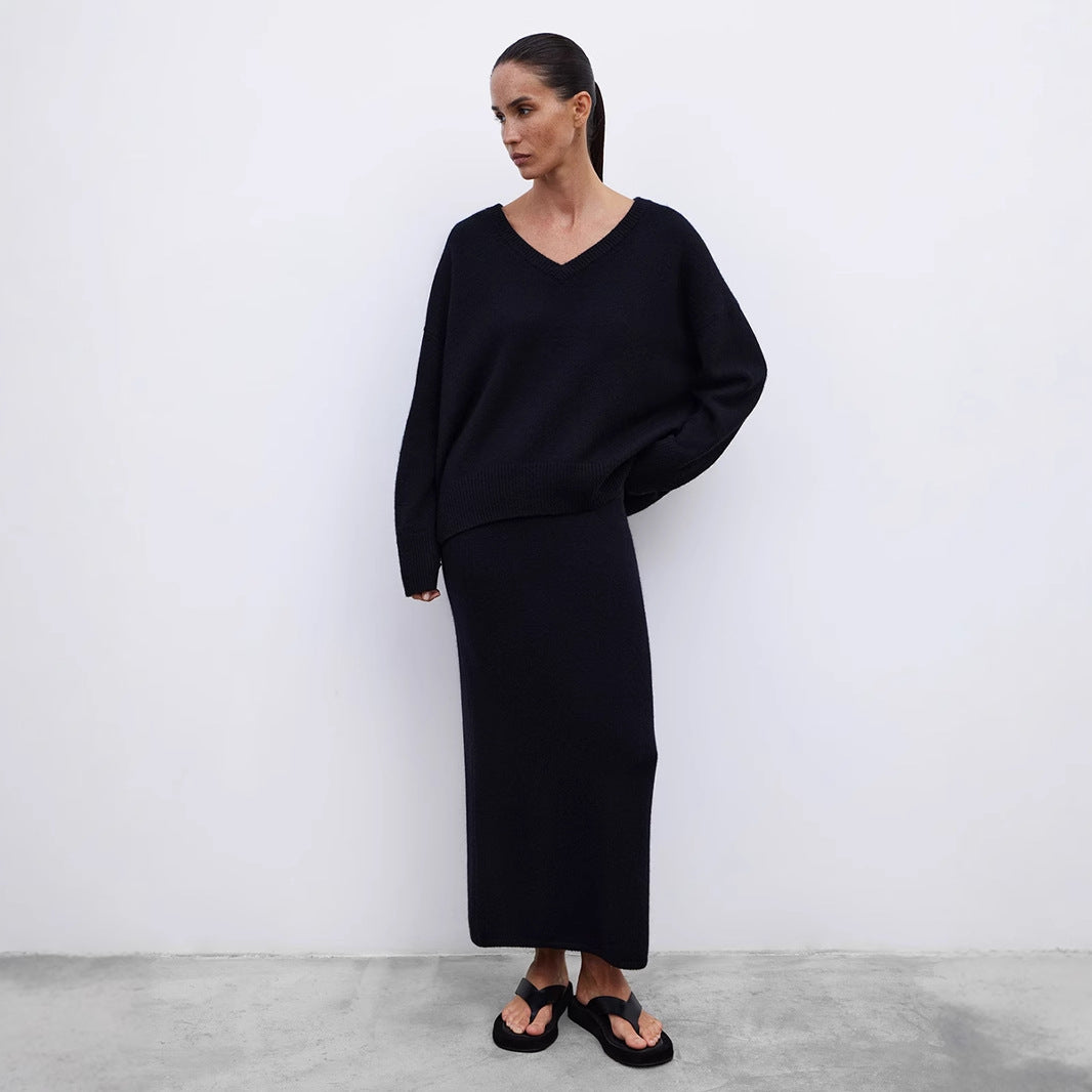 Ladies Oversized V-Neck Knit Sweater Lune London
