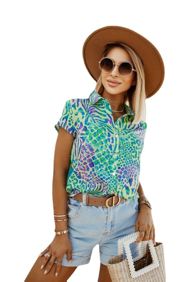 Short-sleeve blouse for women with tropical leaf pattern Lune London