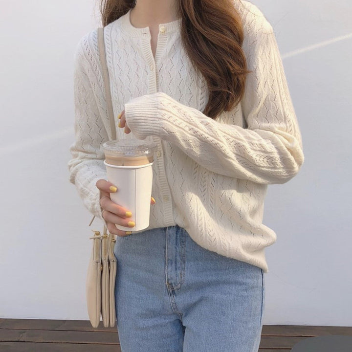 Cardigan pour femmes avec motif en relief Chic & Stil