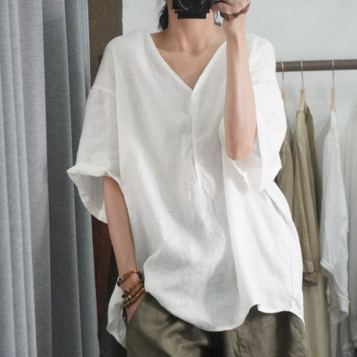 T-shirt en lin surdimensionné pour femmes avec décolleté en V et coupe décontractée Chic & Stil