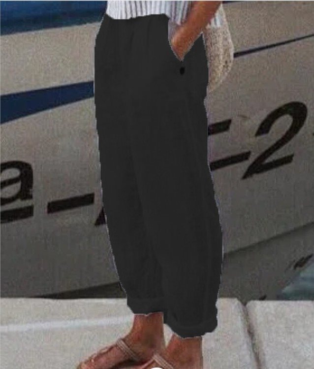 Casual linen pants for women with elastic waistband and practical side pockets Lune London