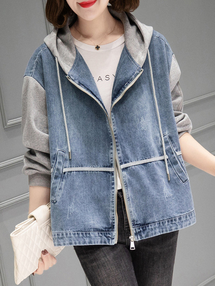 Trendy denim jacket for women with hood and casual fit Lune London