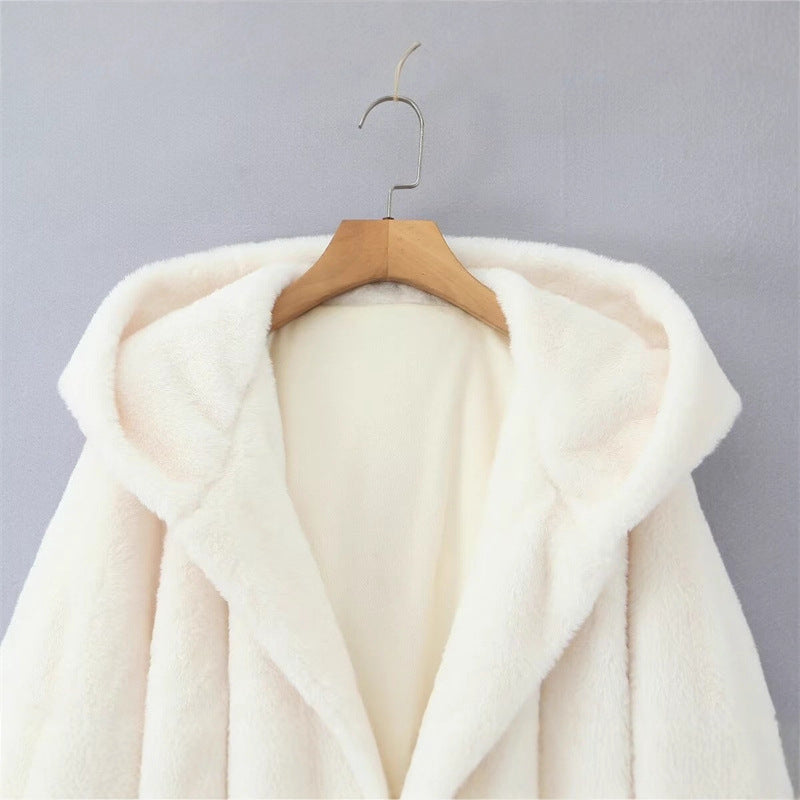 Cozy fleece jacket for women with hood and belt Lune London