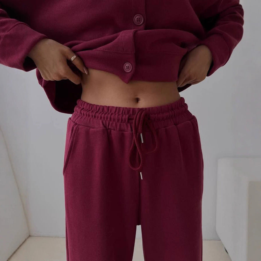 Comfortable lounge set for women with button details and elastic cuffs Lune London
