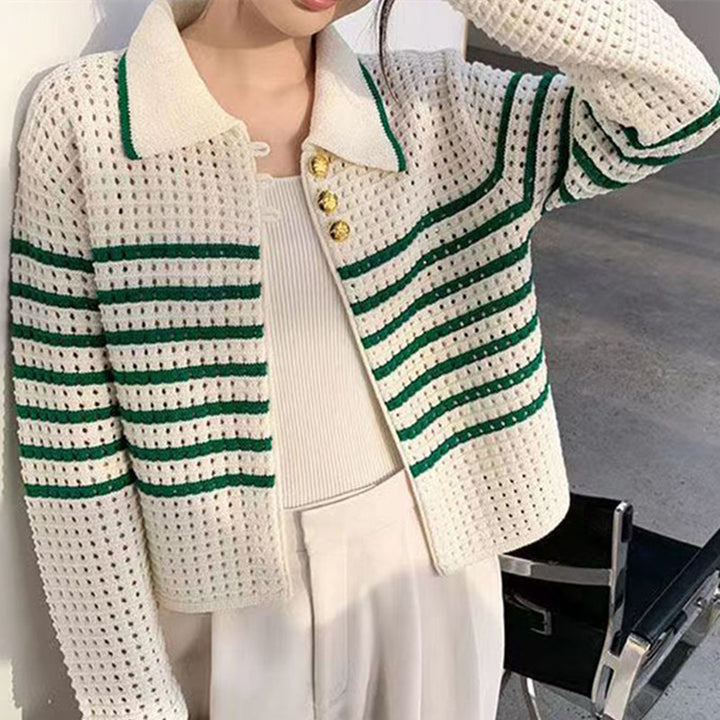 Cardigan féminin à la mode avec des boutons décoratifs et un motif rayé Chic & Stil