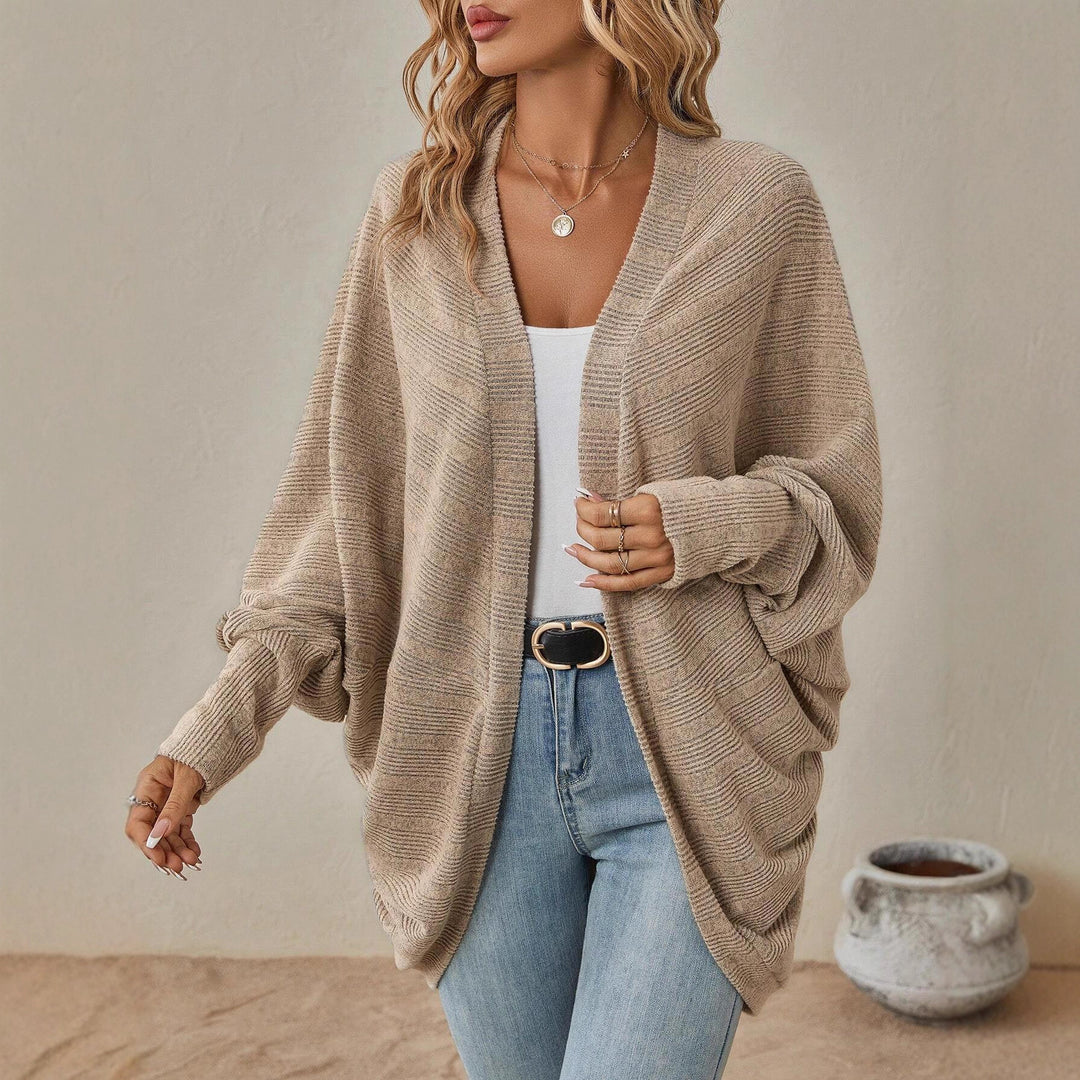 Casual knitted jacket for women with a relaxed fit and wide sleeves Lune London