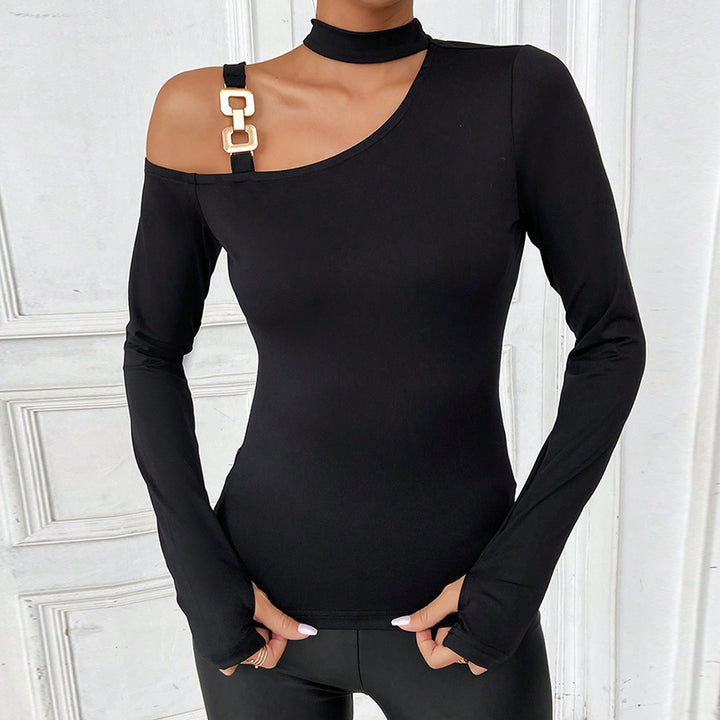 Women's body with an off-shoulder design and an elegant choker collar Chic & Stil
