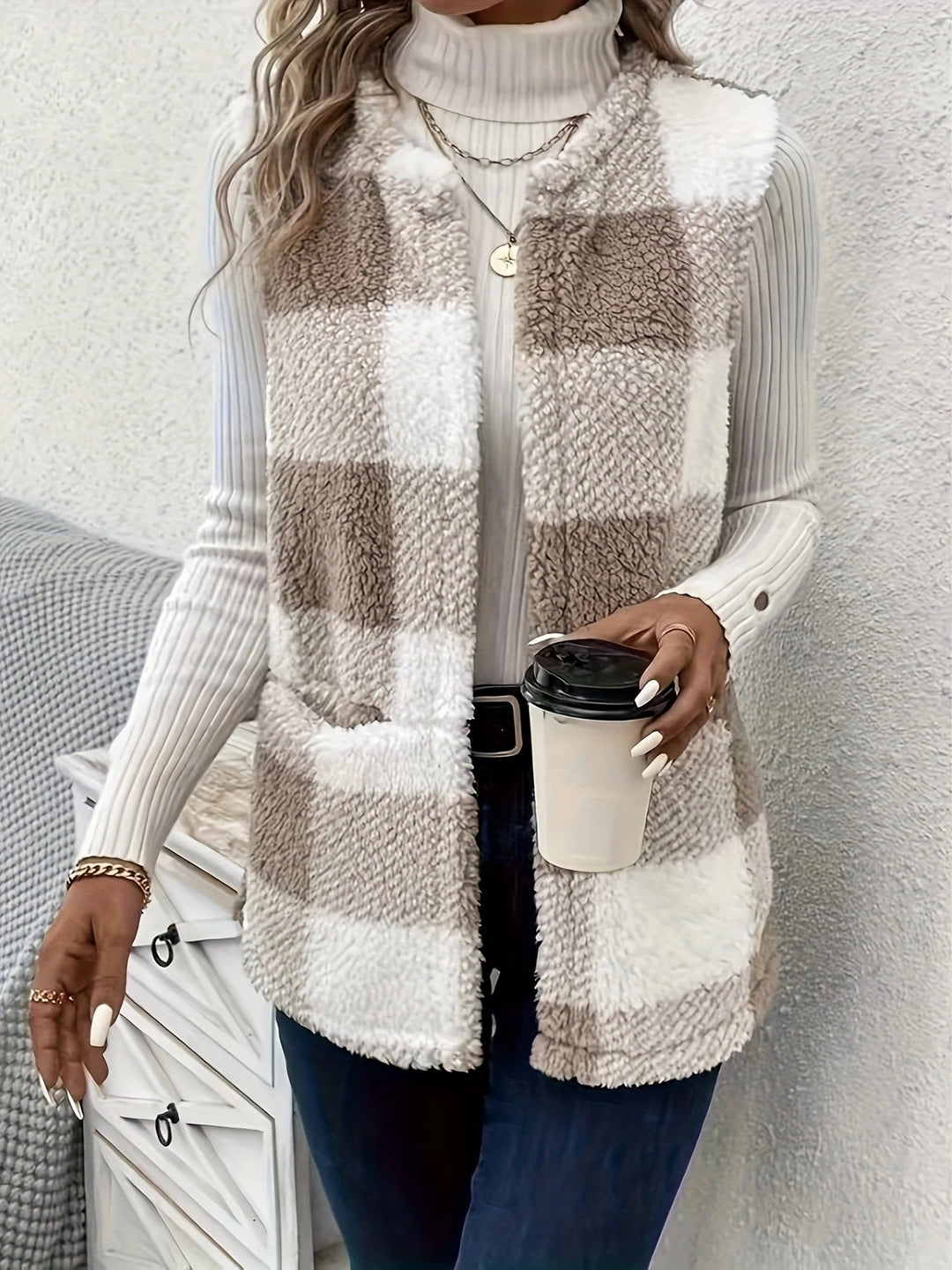 Ladies Fleece Vest with Pattern and Practical Pockets Lune London