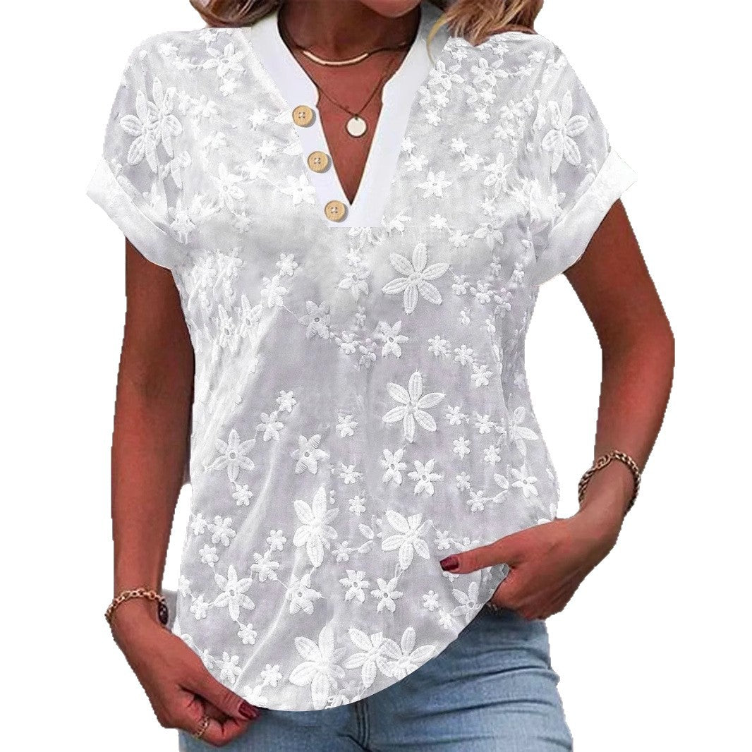 Women’s blouse with embroidered floral pattern and classic V-neck Lune London