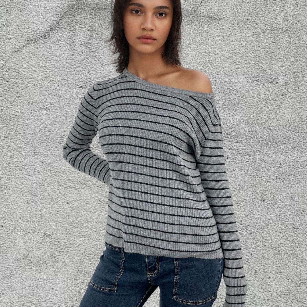 Casual knit sweater for ladies with long sleeves and a trendy striped pattern Lune London