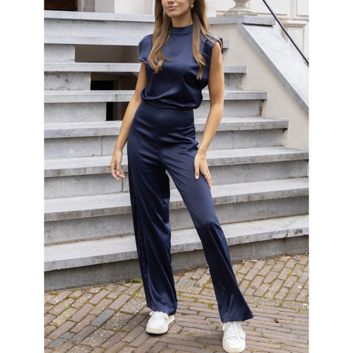 Ladies elegant jumpsuit with straight legs and high collar Lune London