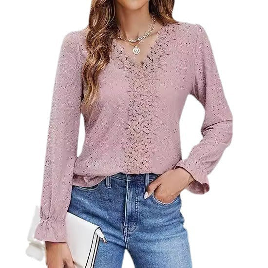 Ladies elegant blouse with floral design and V-neck Lune London