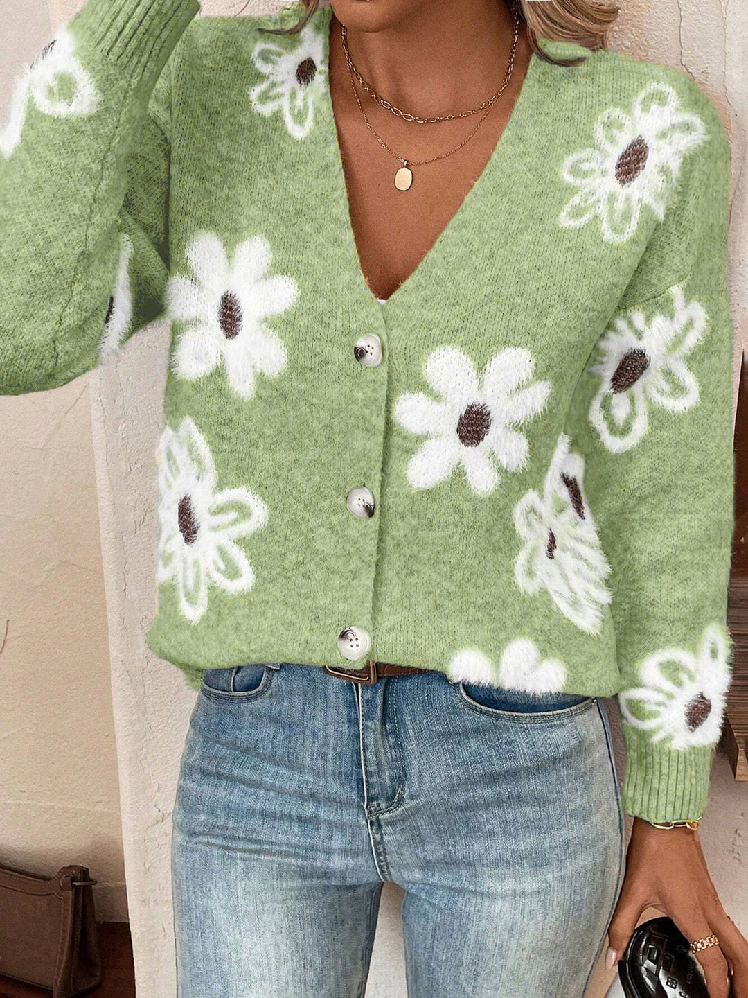 Ladies floral cardigan with V-neck and buttons Lune London