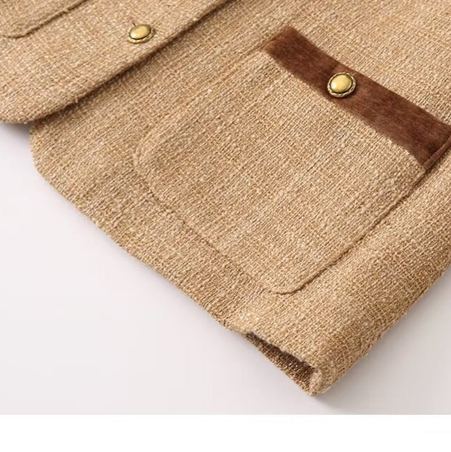 Veste blazer courte féminine à la mode avec des détails de boutons élégants Chic & Stil