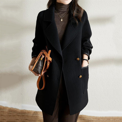 Trendy double-breasted coat for women with elegant details and practical pockets Lune London