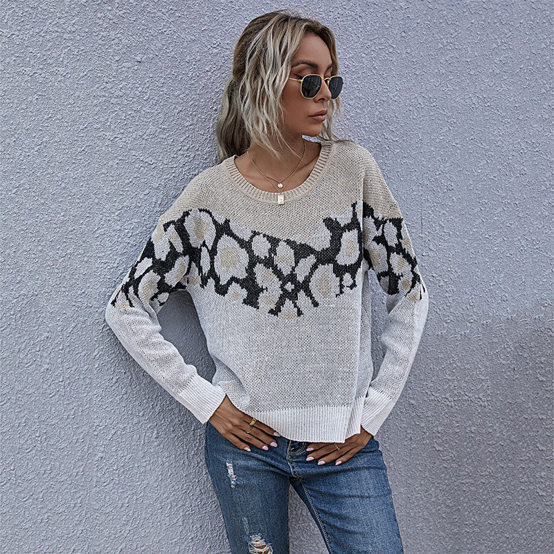 Casual knitted sweater for women with trendy pattern and wide sleeves Lune London