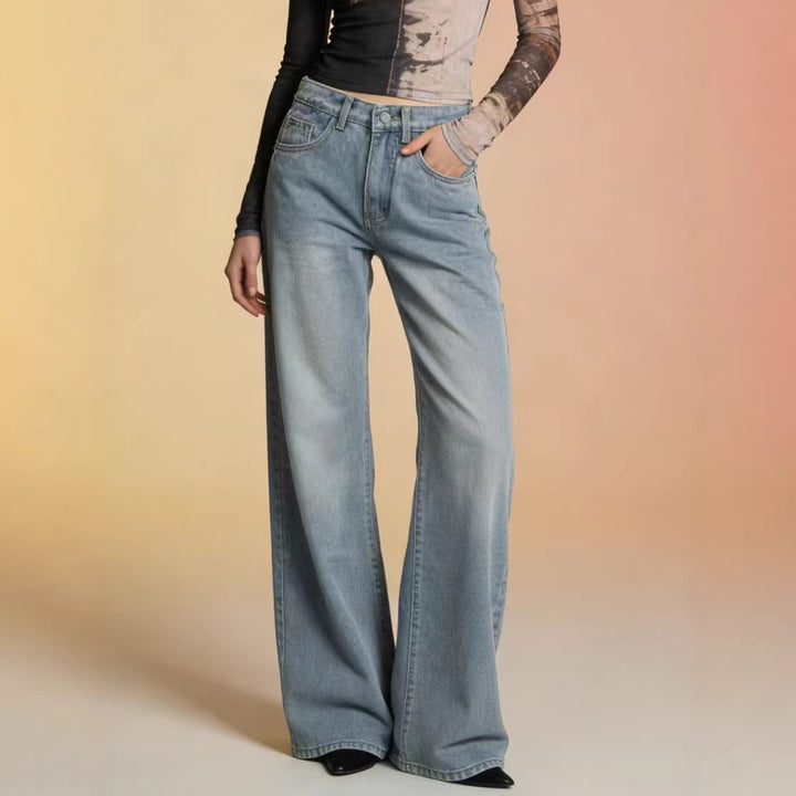Women wide denim pants with vintage wash and high-waisted waistband Lune London