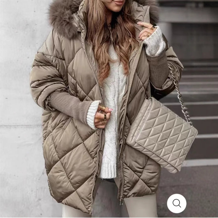 Ladies oversized quilted jacket with removable faux fur collar Lune London