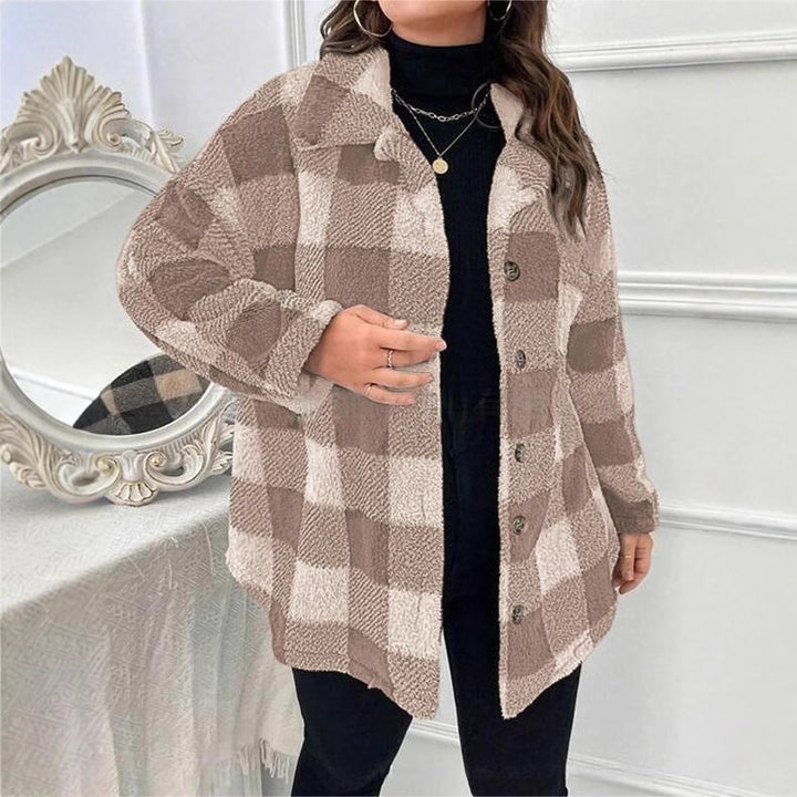 Ladies oversized tartan cozy jacket with button closure Lune London