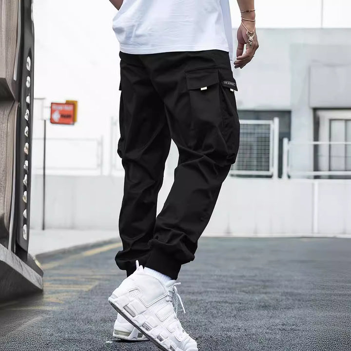 Cargo pants for men with side pockets and elastic waistband Lune London